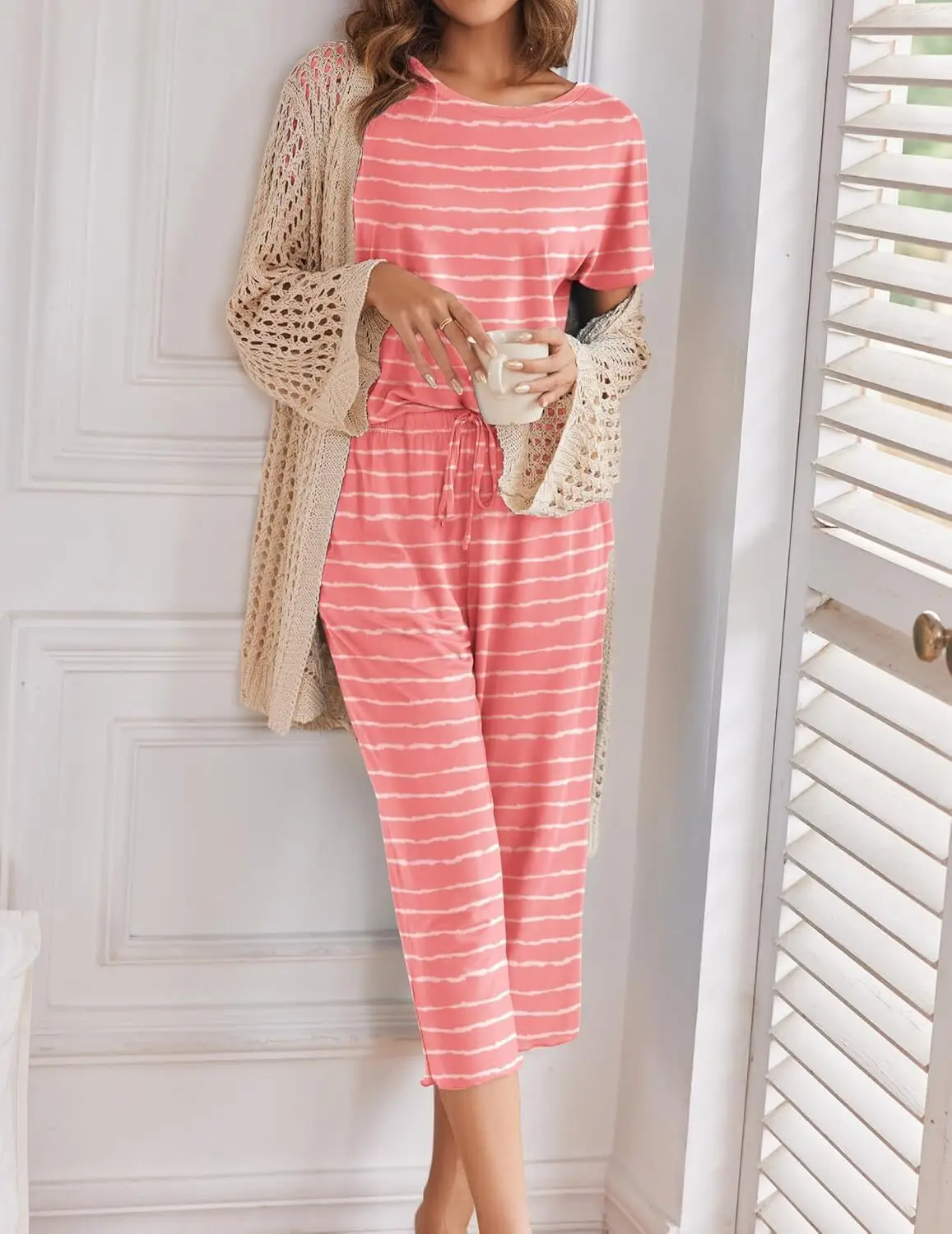 عبوتان: ملابس نوم نسائية بأكمام قصيرة وسراويل كابري طقم باما مطبوع عليه Pjs #4