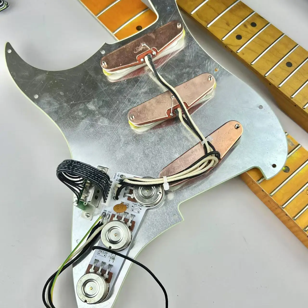 DIY Guitar ST Pickguard Kit SSS Prewired High-End Electronics Easy Install - Customizable Guitar Pickup Kit
