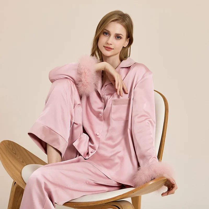 

New women's autumn and winter coat with fleece and thickened single-breasted lapel cuffs, detachable feather home wear