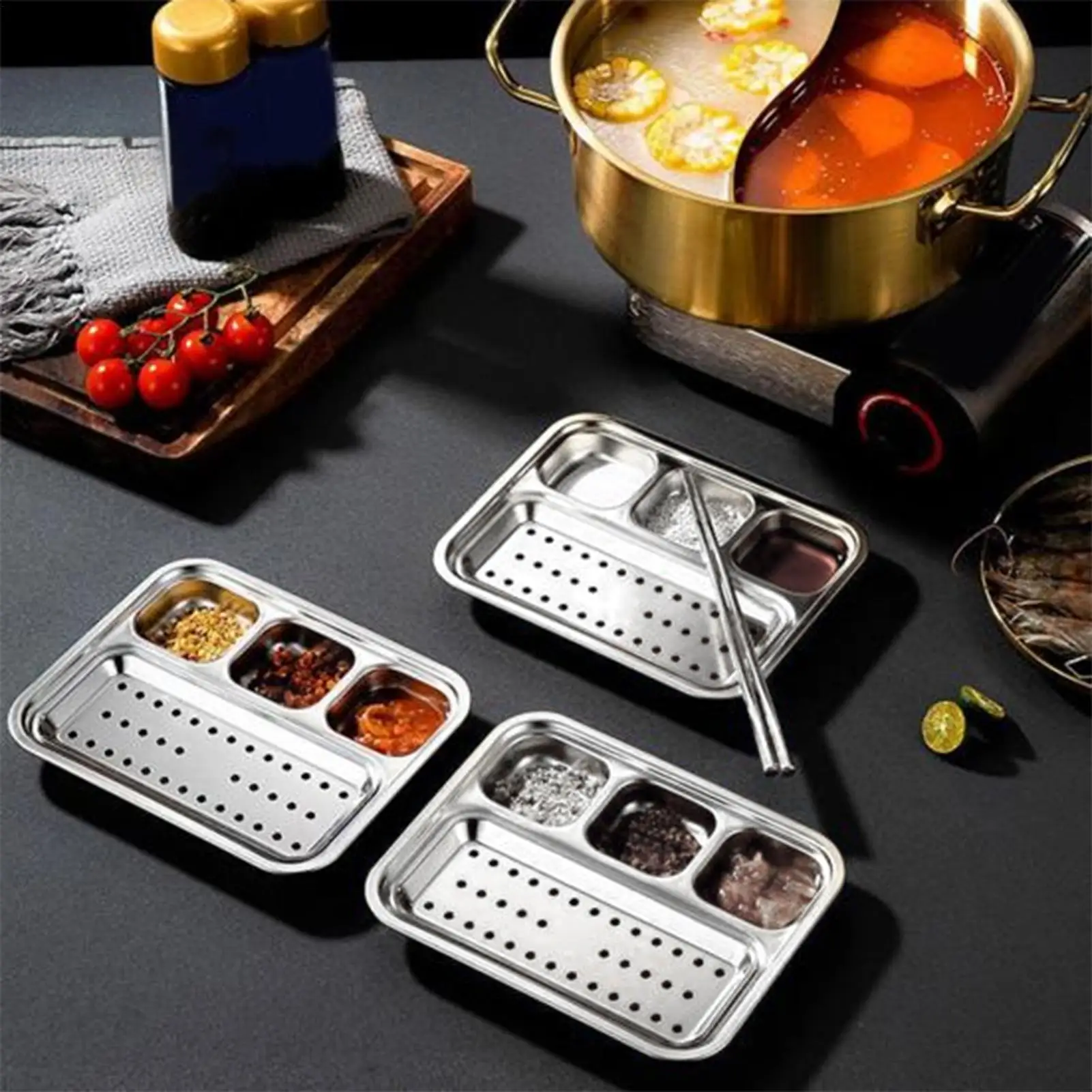 

4-Compartment Stainless Steel Sauce Plate Divided BBQ Condiment Tray For Dipping Sauces Soy Ketchup Vinegar, Perfect For Camping