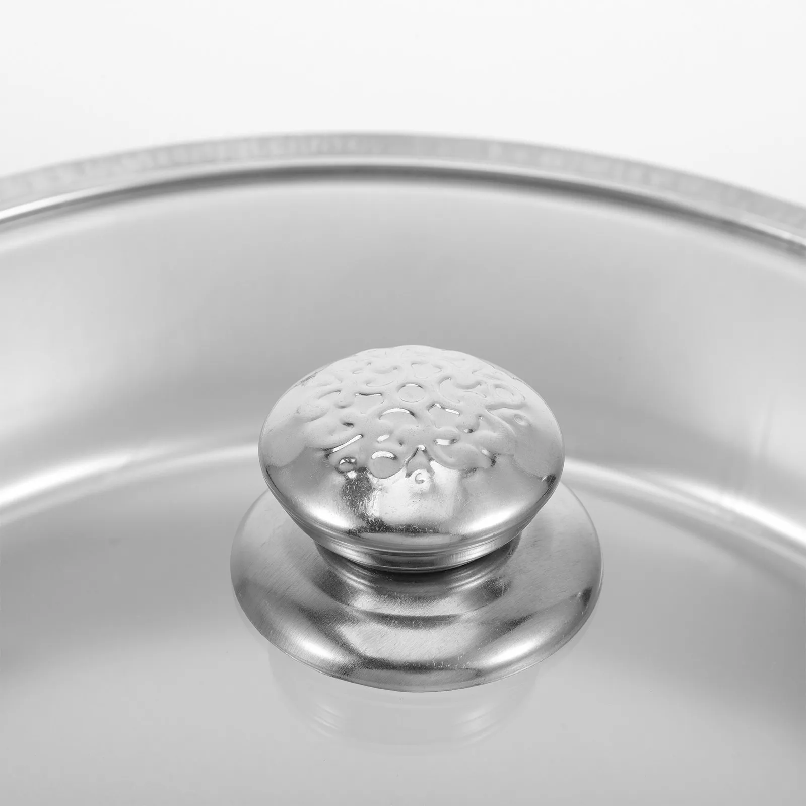 

Heavy Duty Stainless Steel Buffet Tray with Lid for Food Storage Serving Dish Ideal for Catering Events Restaurants