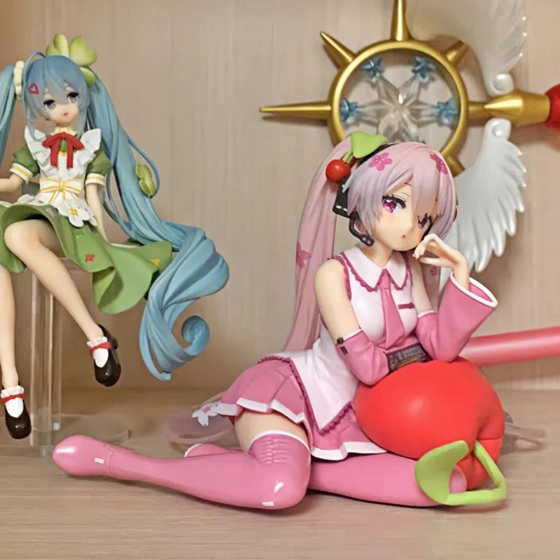 

Оригинальная фигурка Taito Hatsune Miku: Настольная милая фигурка Hatsune Miku в стиле Сакуры, модель-подушка «Сакура Будущее», подарок на день рождения, игрушка-модель
