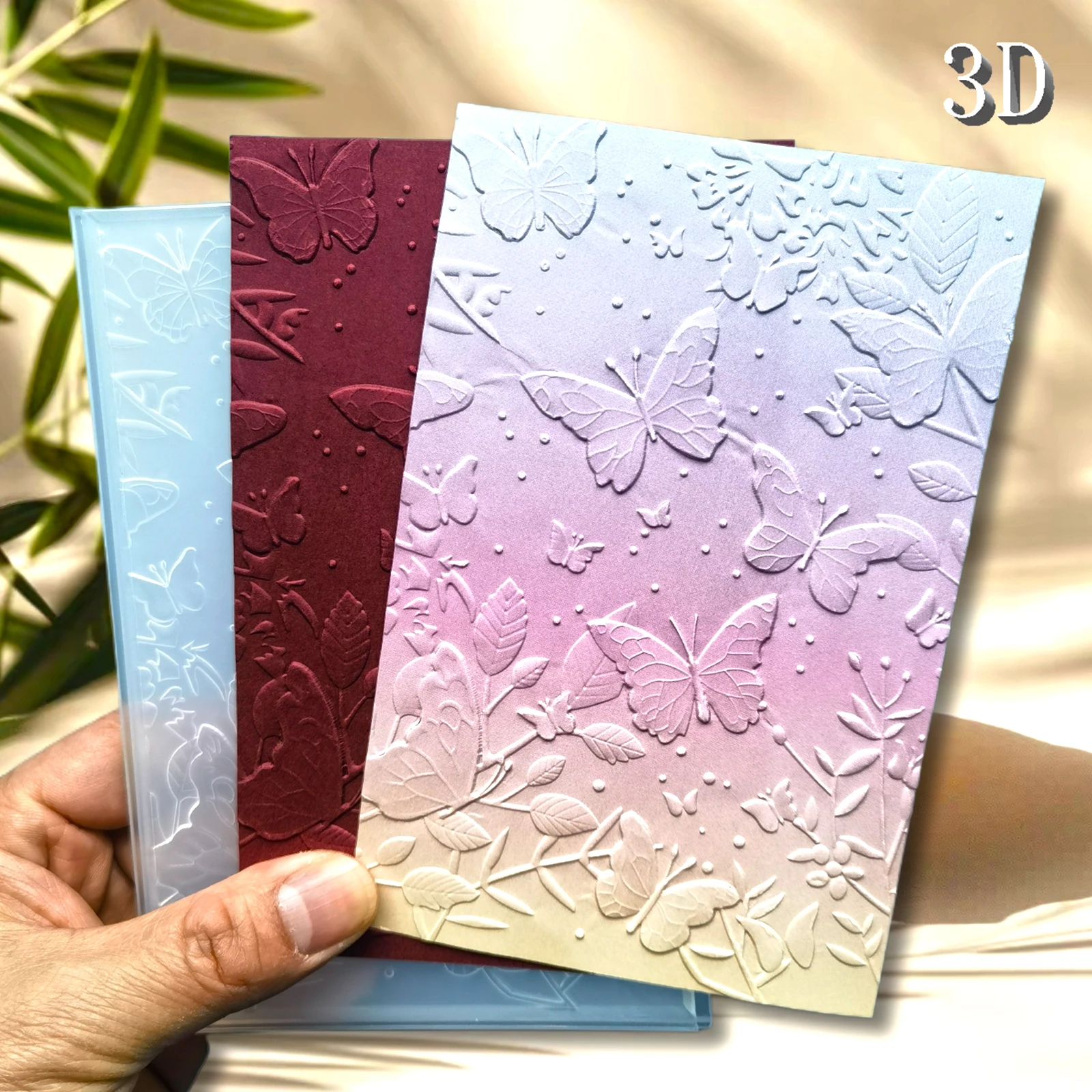 3D-geprägter Ordner mit Texturmustern für „Fantasie: Symphonie von Schmetterlingen und Blättern“ – DIY-Scrapbook-Bastelbedarf, Weiß