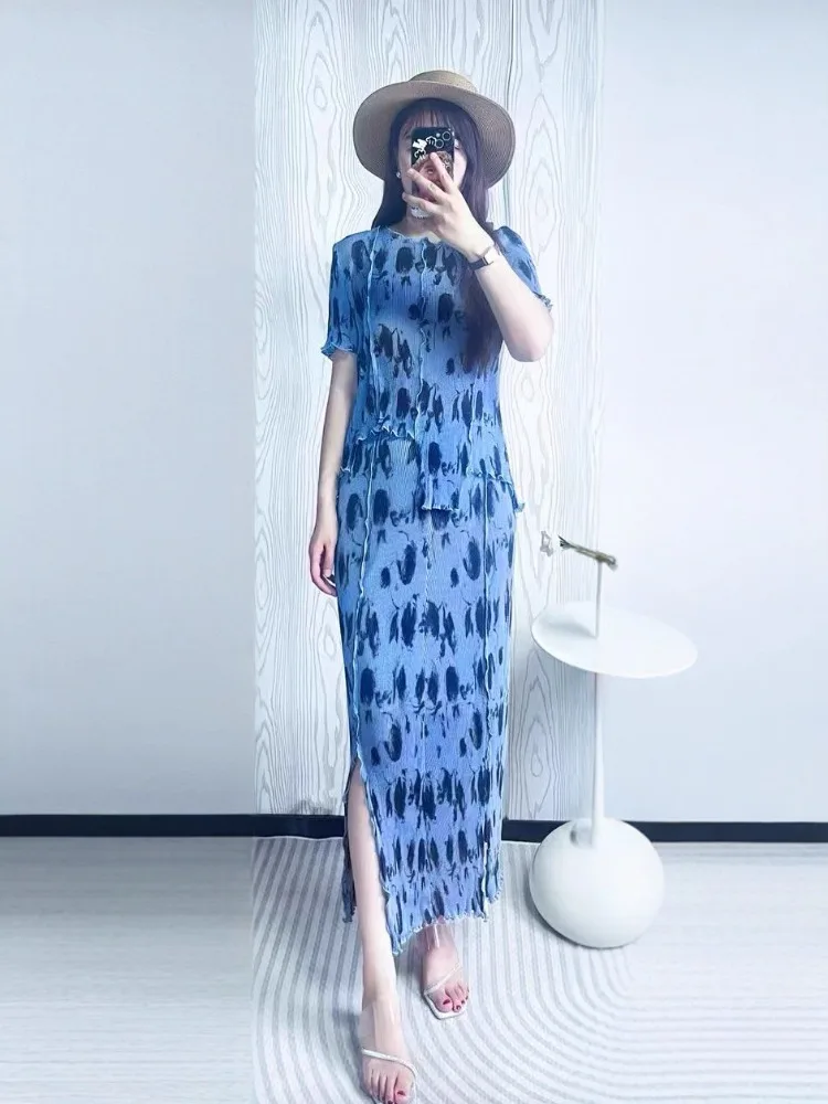 

2025 Summer Fashion Casual Women's Clothing Suit Versatile Fashion Commuter Floral Long Dress V-neck Two-piece Set New