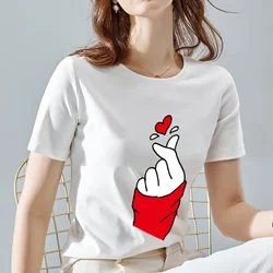 Camiseta blanca informal para mujer, camisa de la serie con estampado de amor de gestos de Color, cuello redondo, Top Delgado cómodo, ropa suave para mujer