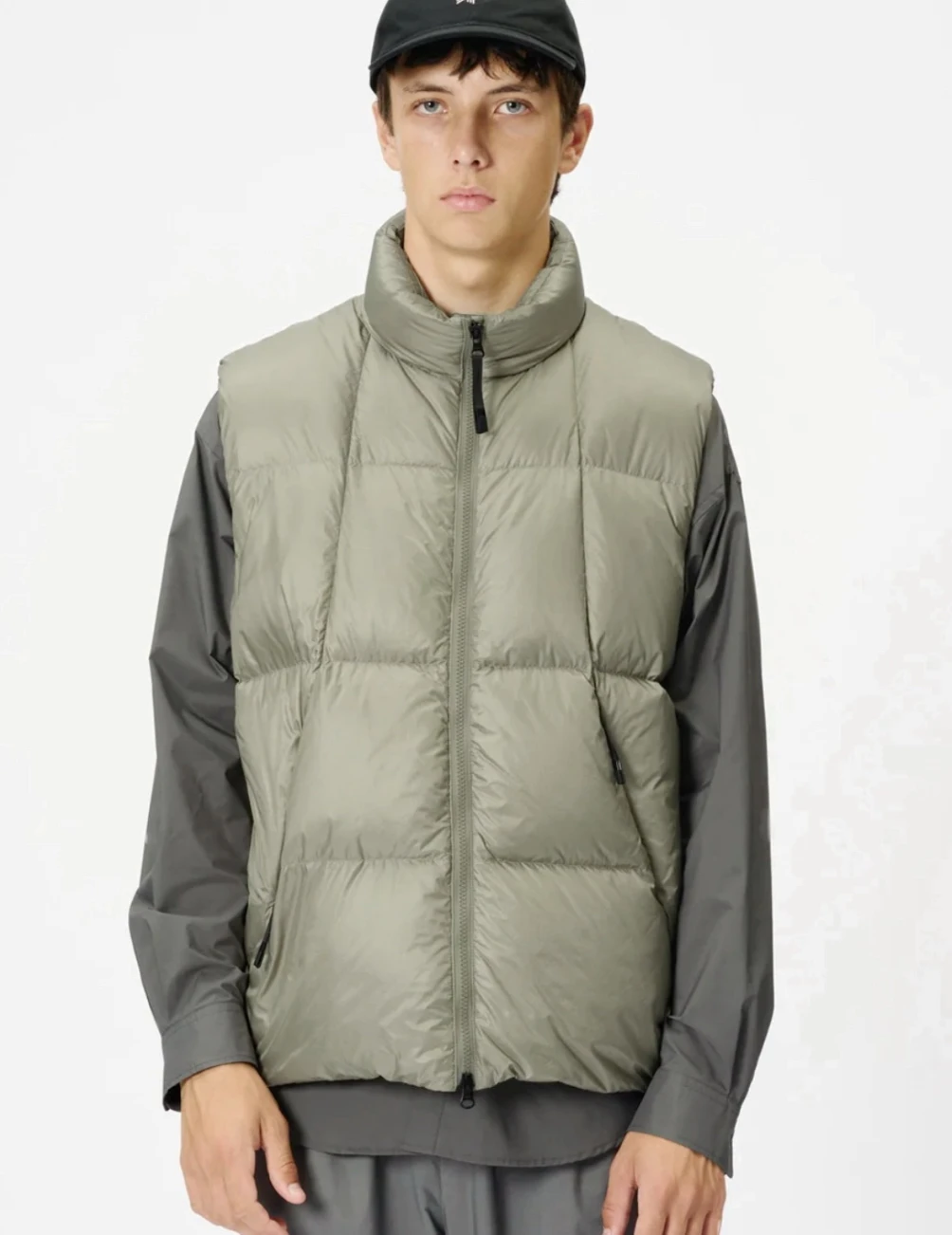 

GDW Lightweight PERTEX Quantum Flagip Series down Vest Warm White Du Feather Jaet Youth Trendy Pure Color Zipper Closure