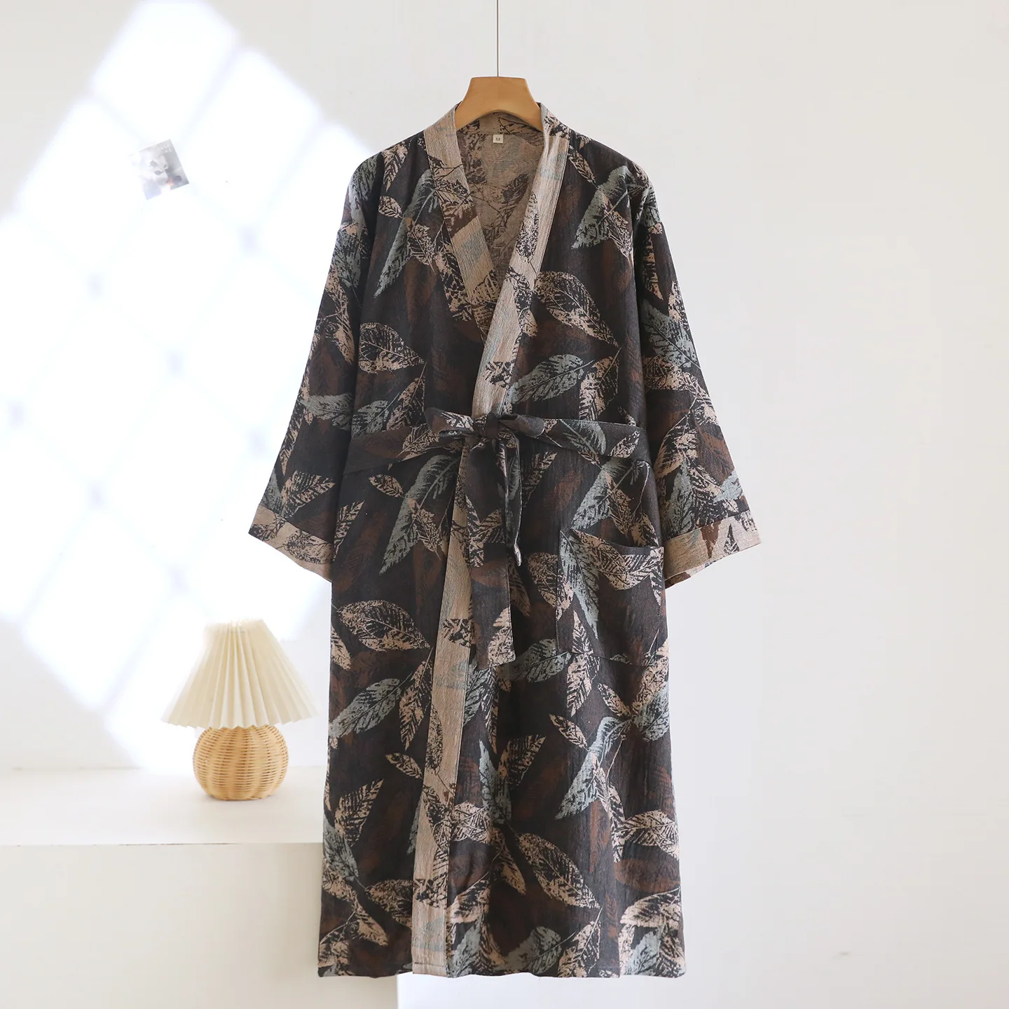 

Retro Floral Men's Dressing Gown Sleepwear For Sleeping Bathrobe Men New Spring Autumn Long Sleeve Men's Robes with Belt