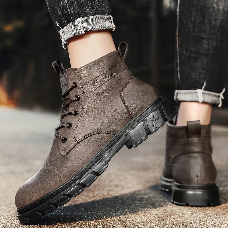 Winter Men Boots Outdoor Leather Ankle Boots Lightweight High Top Casual Boots Designer Male Work Boots Classic Handmade Boots
