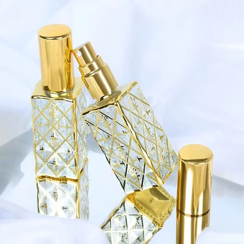 1pcs-12ML golden pattern spray water cubo-shaped designed mini sample for portioning bottles, portable for travel and outings