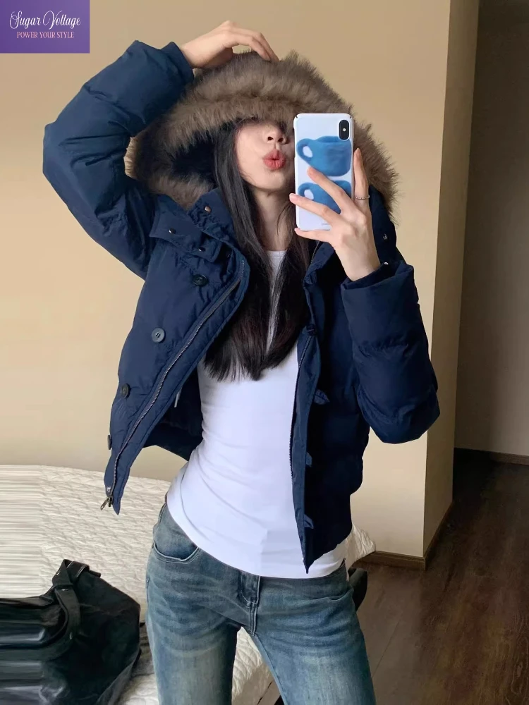 

Зимняя корейская модная короткая хлопковая куртка с капюшоном, женская теплая толстая стеганая куртка, воротник из искусственного меха, дизайн на пуговицах, повседневная уютная верхняя одежда