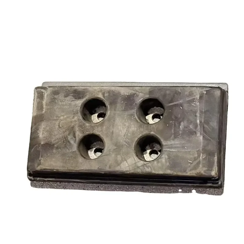 Supplies for Construction Rubber Track Pads Track Shoes Rubber Pads 2360892 (With Bolts & Nuts) for Paver S1800 S1900 S2100