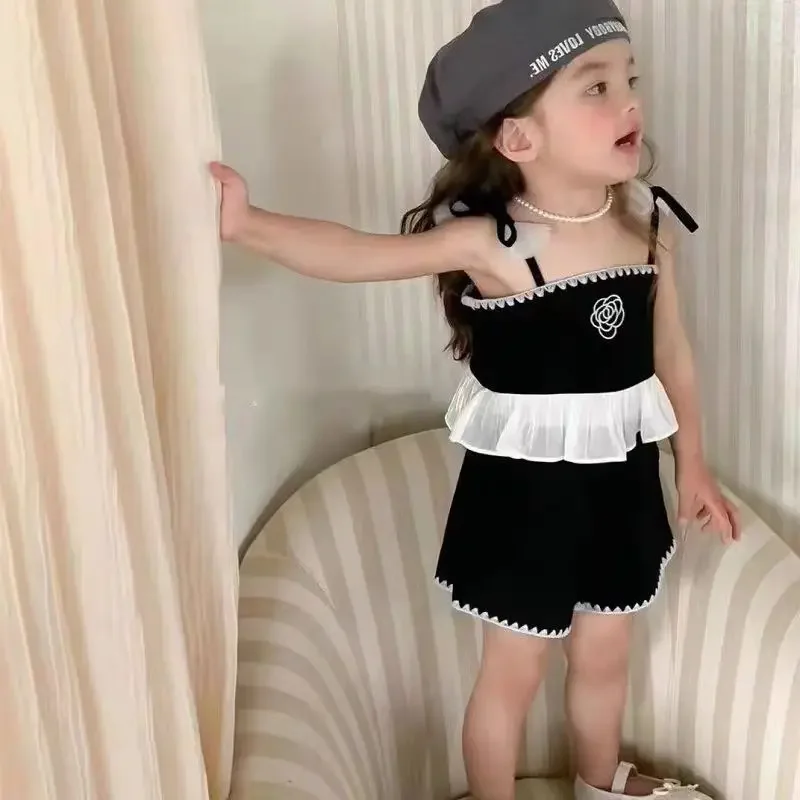 

New Summer Girl's New Suit Fashion Solid Color Sling Tank Hanging Strap Flowers Top Shorts Two-piece Kids Clothes Girls