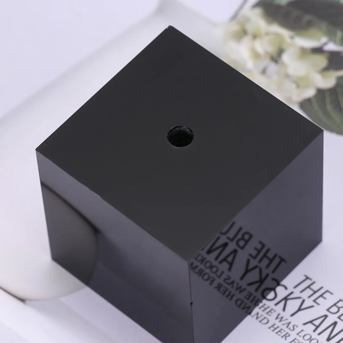 

1Pcs Jewelry Display Rack Acrylic Watch Stand Holder for Bangle Storage Display Prop Wristwatch Organizer Black