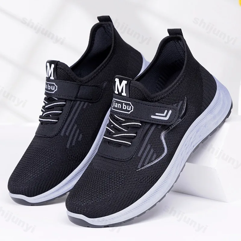 Scarpe da ginnastica da uomo in mesh traspirante leggero 2025 primavera uomo nuova moda scarpe da passeggio casual scarpe da corsa all'aperto Zapatillas Hombre