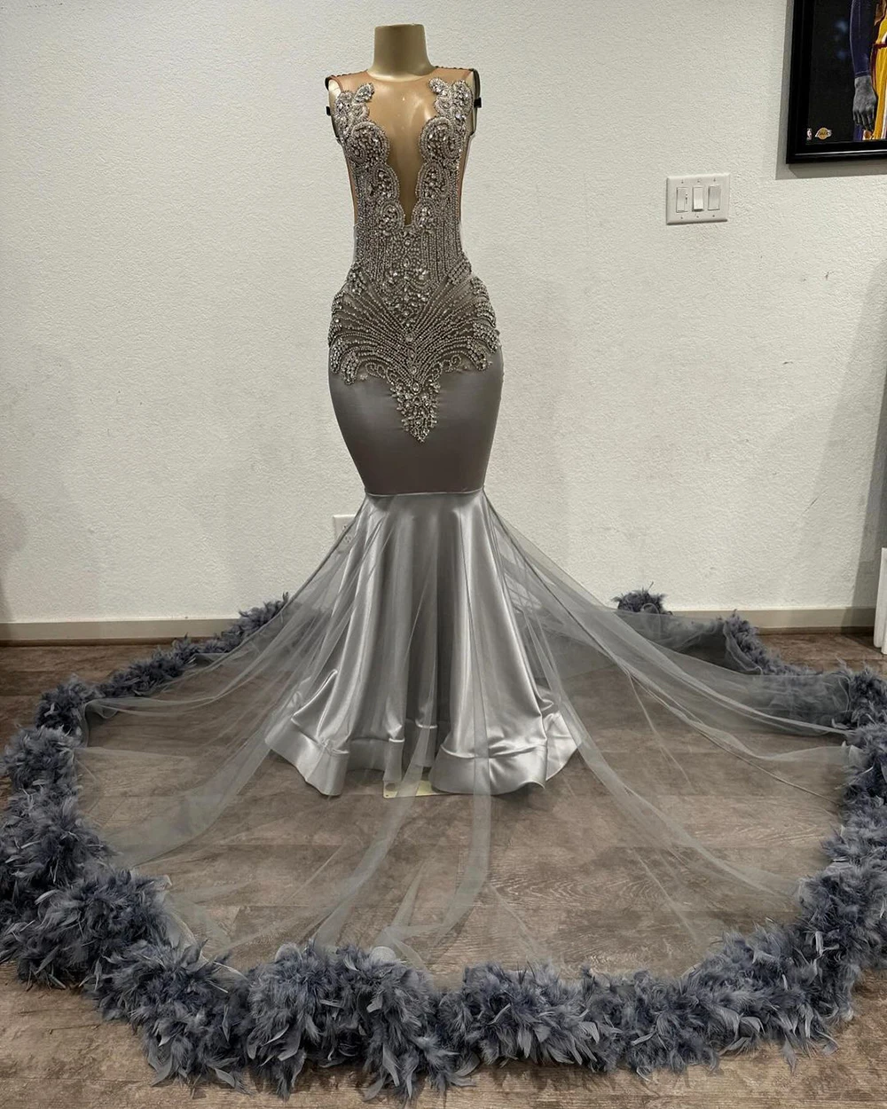 Luxury Feathers Prom Dresses Customized Gray Rhinestones Crystal Mermaid Party Gowns Birthday Gala Outfits