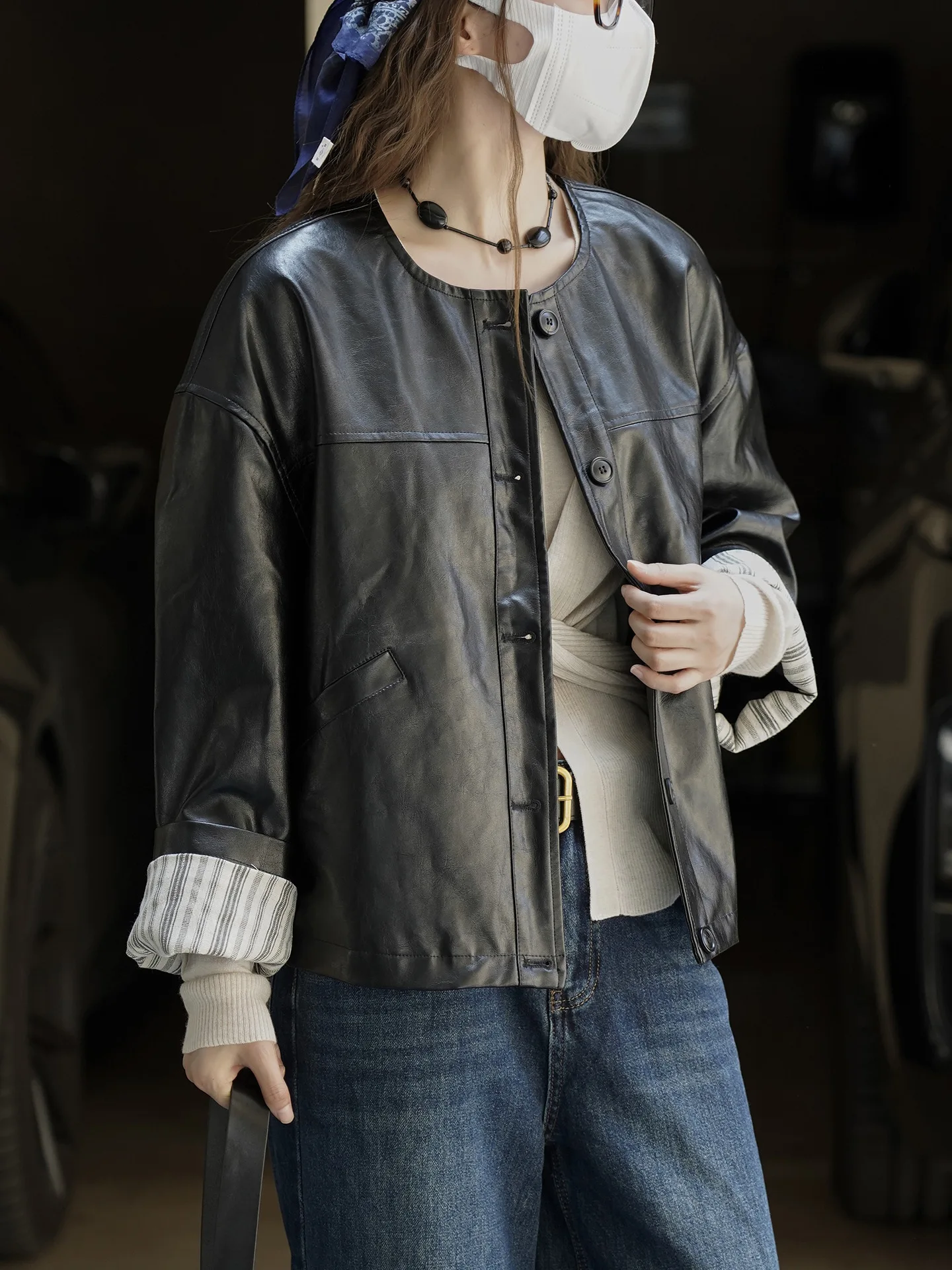 

Autumn new Korean style trendy round neck hooded button short jacket with fashionable design for women