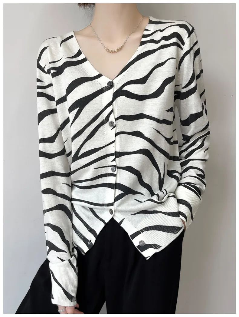 Spring and Autumn New Women\'s cashmere cardigan 2022 spring and autumn thin zebra fashion casual cashmere soft delicate V-neck t