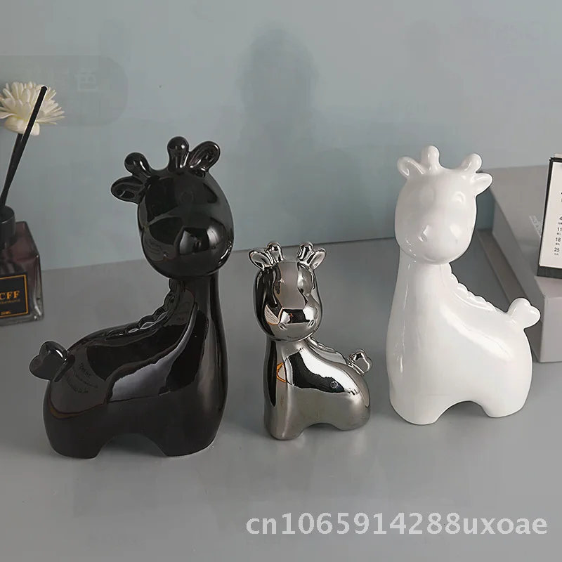 

High-End Ceramic Deer Ornaments Family of Four for Luxury Home Decor Light Luxury Style Living Room TV Cabinet Wine Cabinet