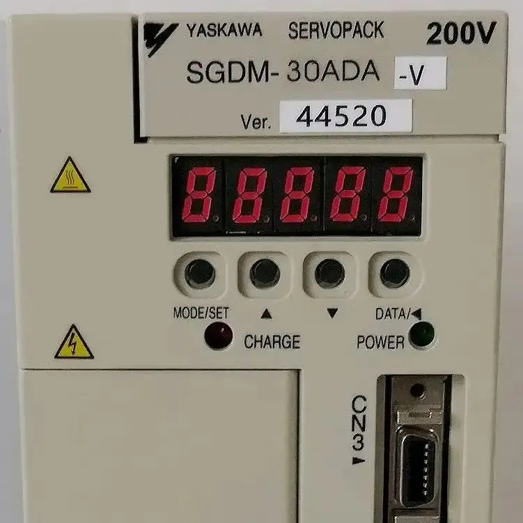 

Совершенно новый сервопривод SGDM-30ADA-V, SGDM 30ADA V, в наличии