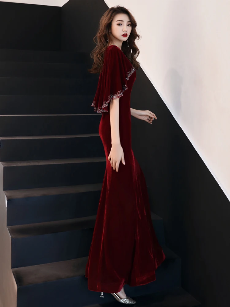 

Elegant Red Velvet Evening Gown Women's Wedding Dress Fish Tail High End Sensation for Mother of the Bride Ceremony