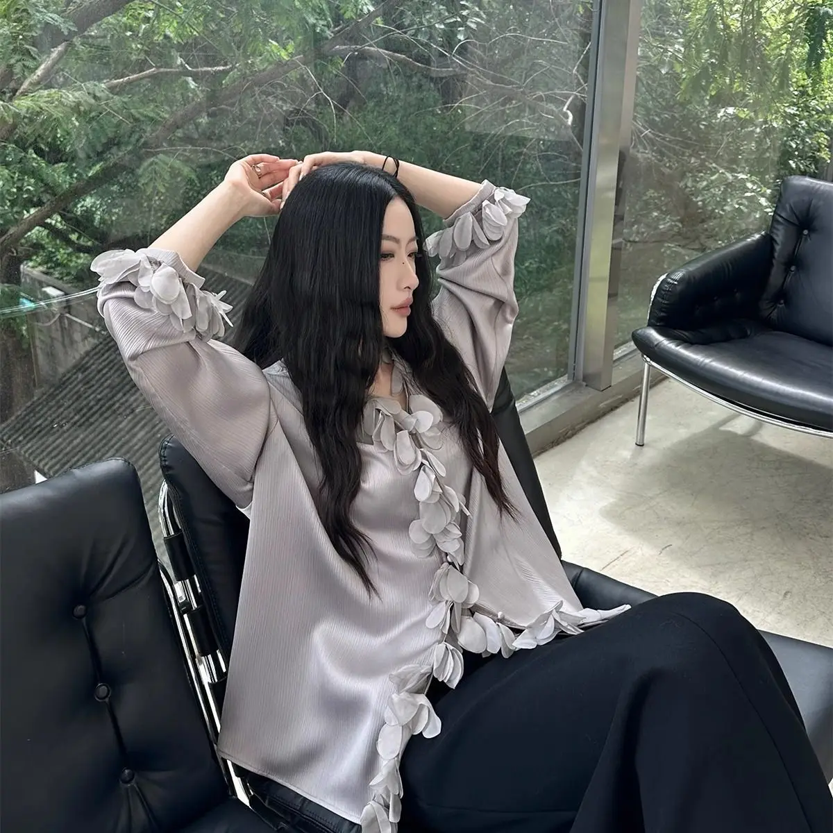 French Temperament High-End Lace V-Neck Shirt Women Spring Summer New Niche Design Loose Draped Long-Sleeved Top
