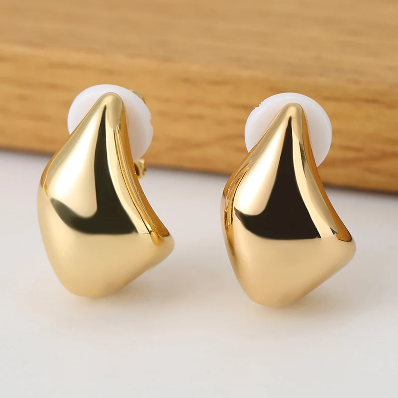 French Retro Irregular Glossy Teardrop Ear Clip Without Piercing for Women Fashion Chunky Simple Metal Earrings Jewelry Gift