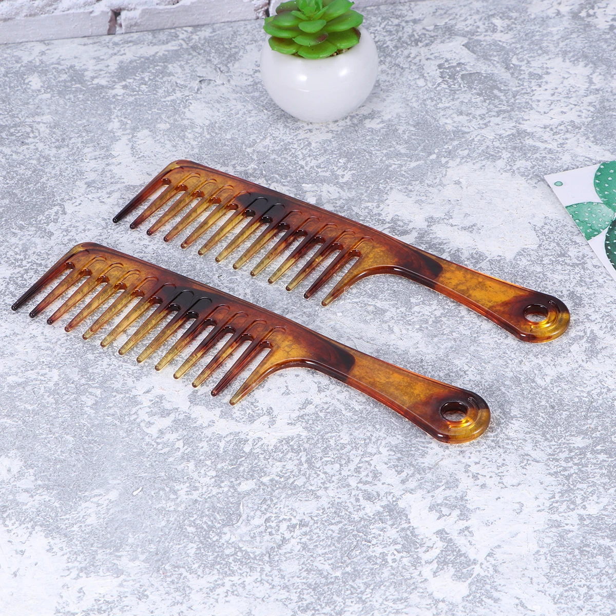 

Wide Tooth Hair Comb Professional Styling Combs Smooth Salon Use Retro Design PP Material Anti Static Large Teeth For Women Men
