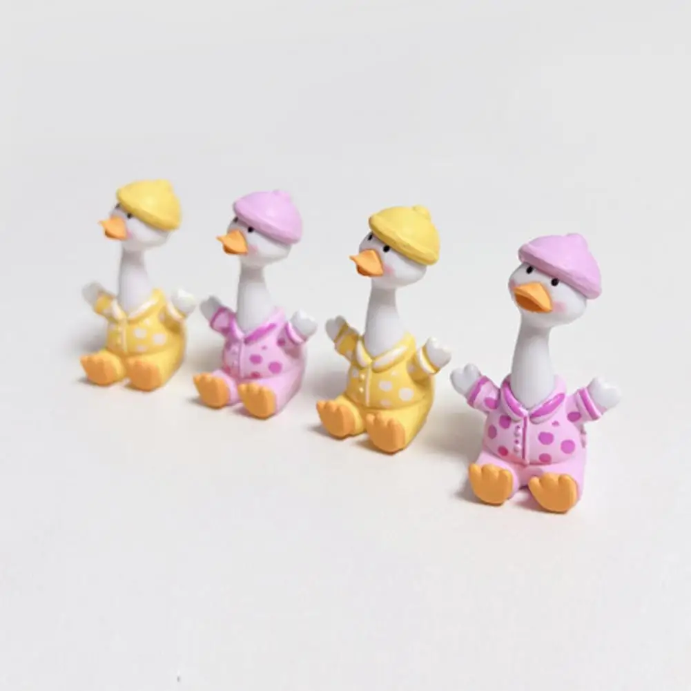 Small Decoration 4pcs Mini Cartoon Duck Figurines Set Cute Polka-dot Pajamas Ornaments Macaron Style Desktop Home Garden Decor