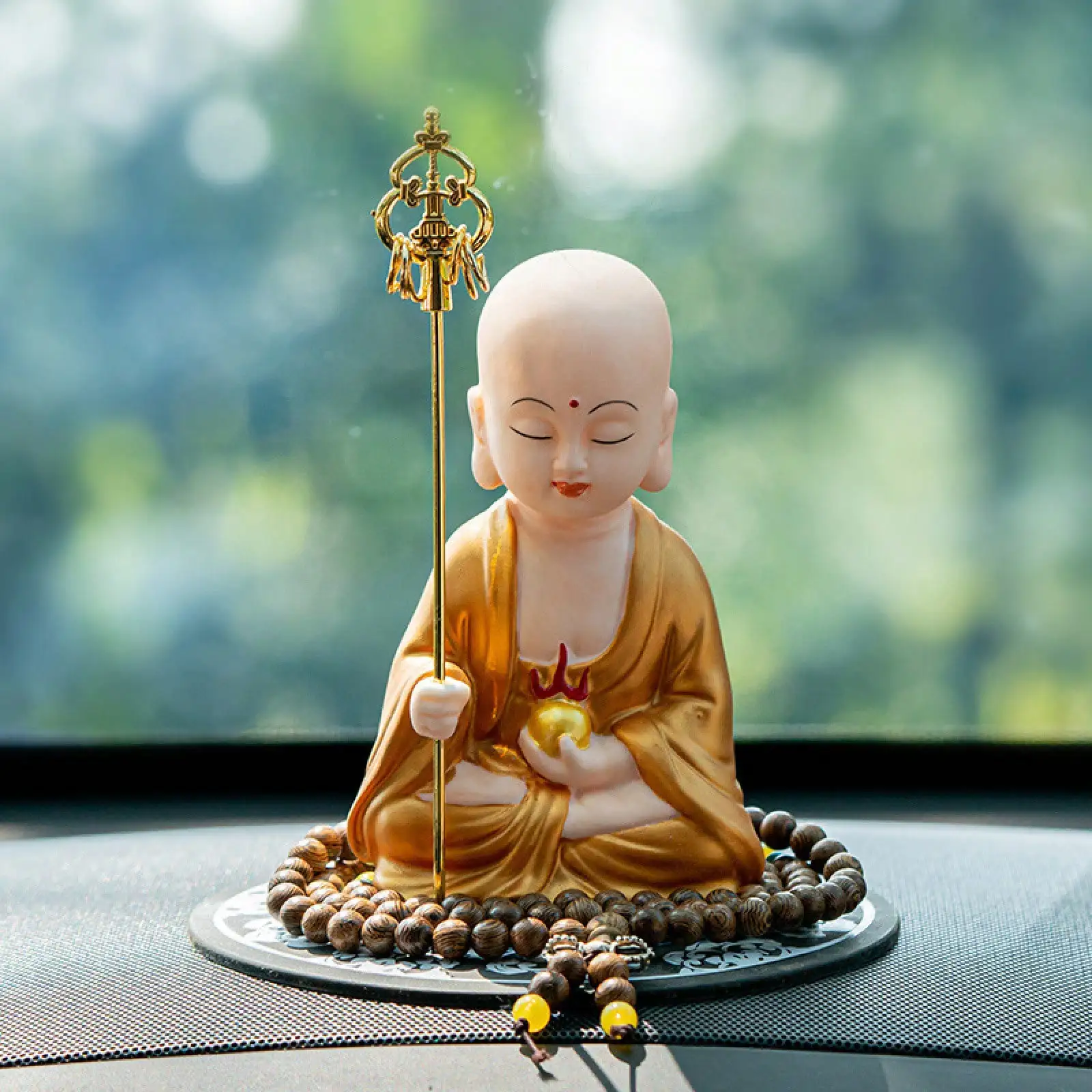 Ksitigarbha Statue Ornament For Car Dashboard Buddhist Protection Deity Figurine Driving Blessings Vehicle Interior Accessory Family Gift Pendant