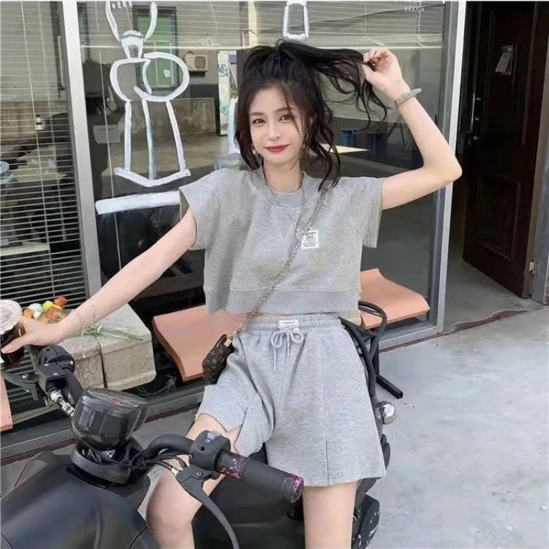 

Women Clothes Summer Korean Fashion Solid Color O-neck Short Sleeve Femme Simplicity All-match Appear Thin Shorts Two-piece Set