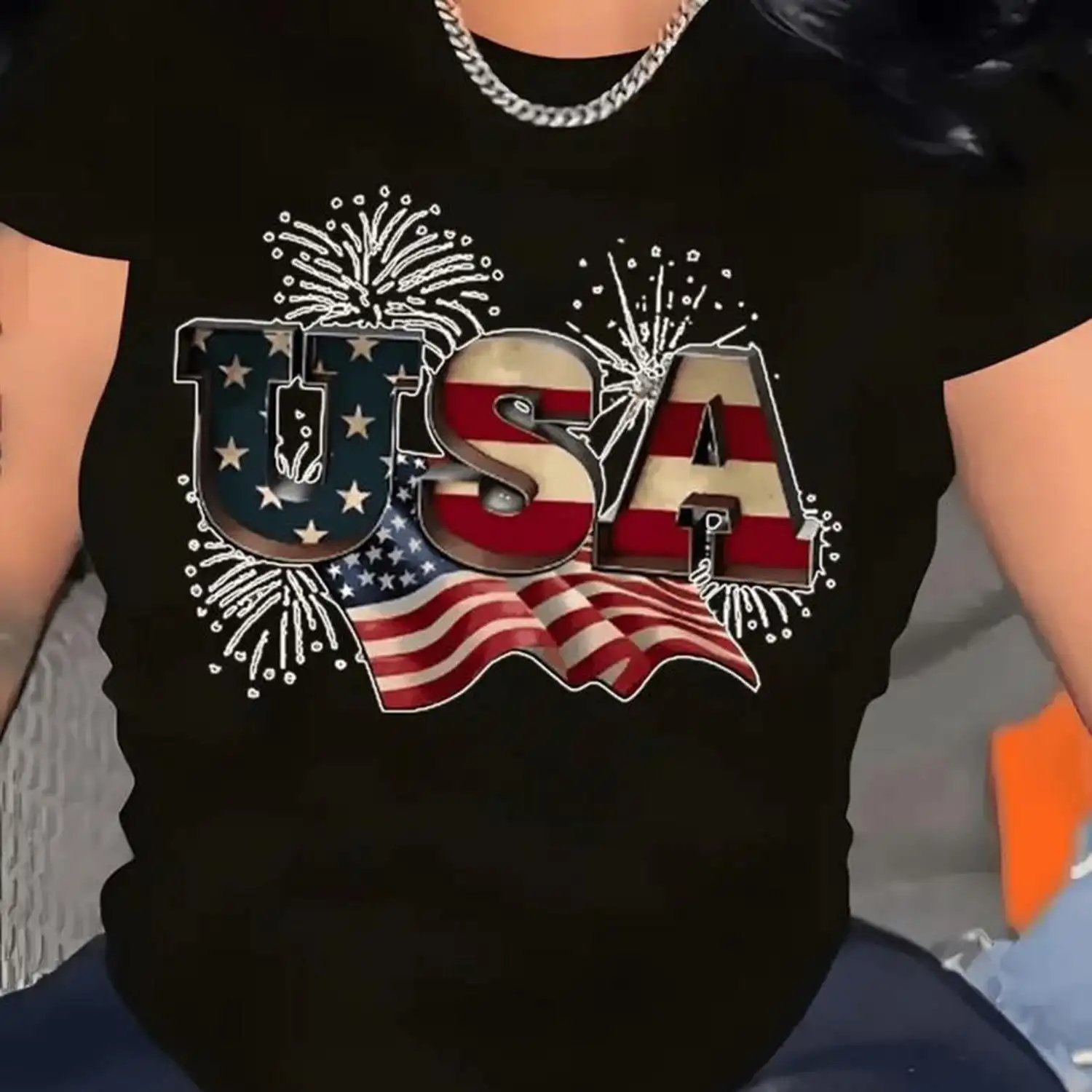 Women's Fashionable American Flag Print T-Shirt - Comfortable and Casual Short-Sleeved Round-Neck T-Shirt, Suitable for Everyday Wear, Can Be Paired with Fashionable Outfits.