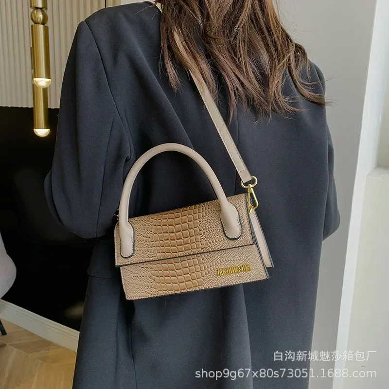 

2025 Spring-Summer New! Trendy Personalized Women's Bag - Handheld/Shoulder/Cross-Body Solid Color with Fashionable Letter Print