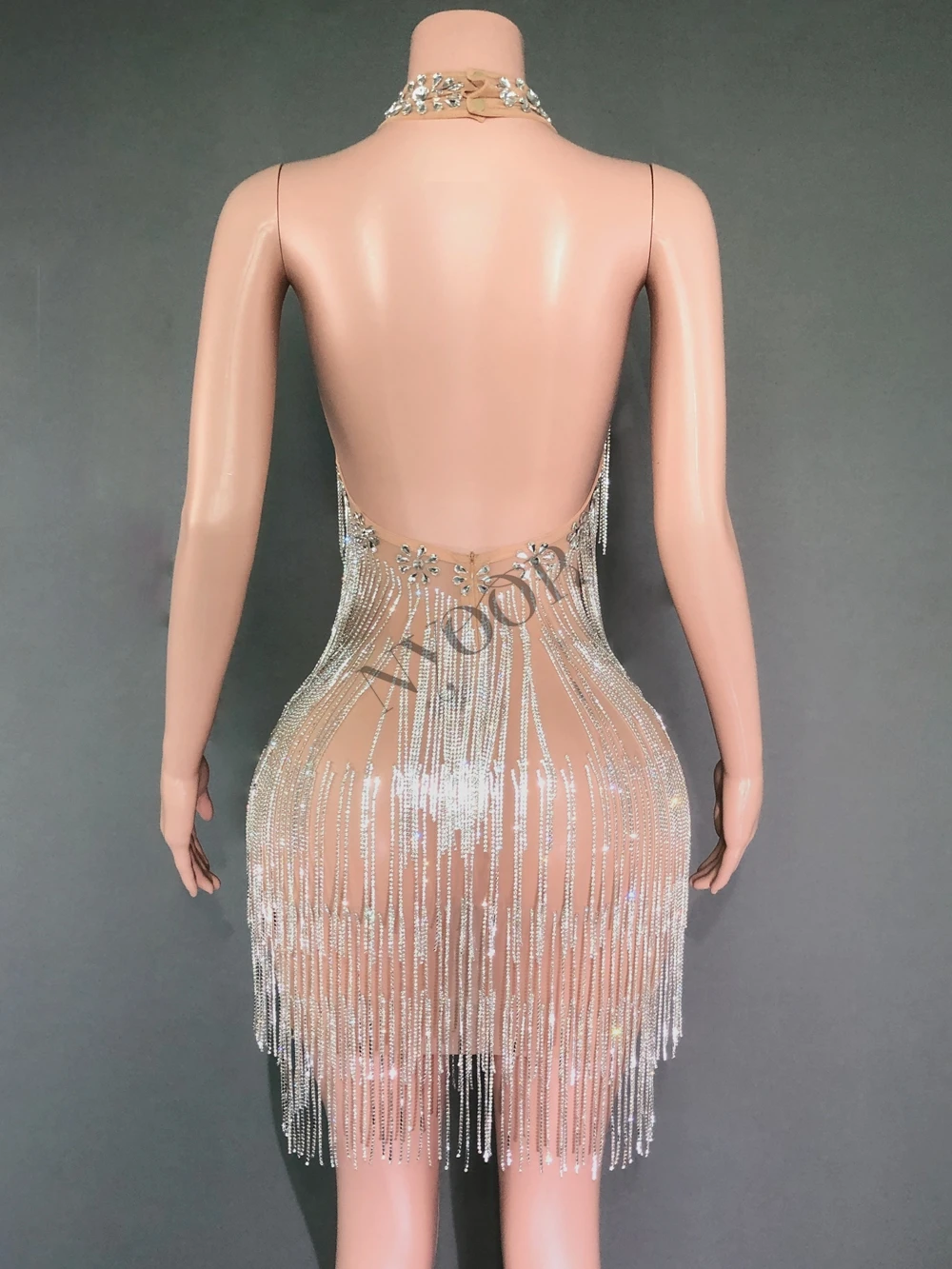 Sexy aniversário casamento noite baile celebrar vestido sessão de fotos usar brilhante prata strass correntes sem costas vestido curto