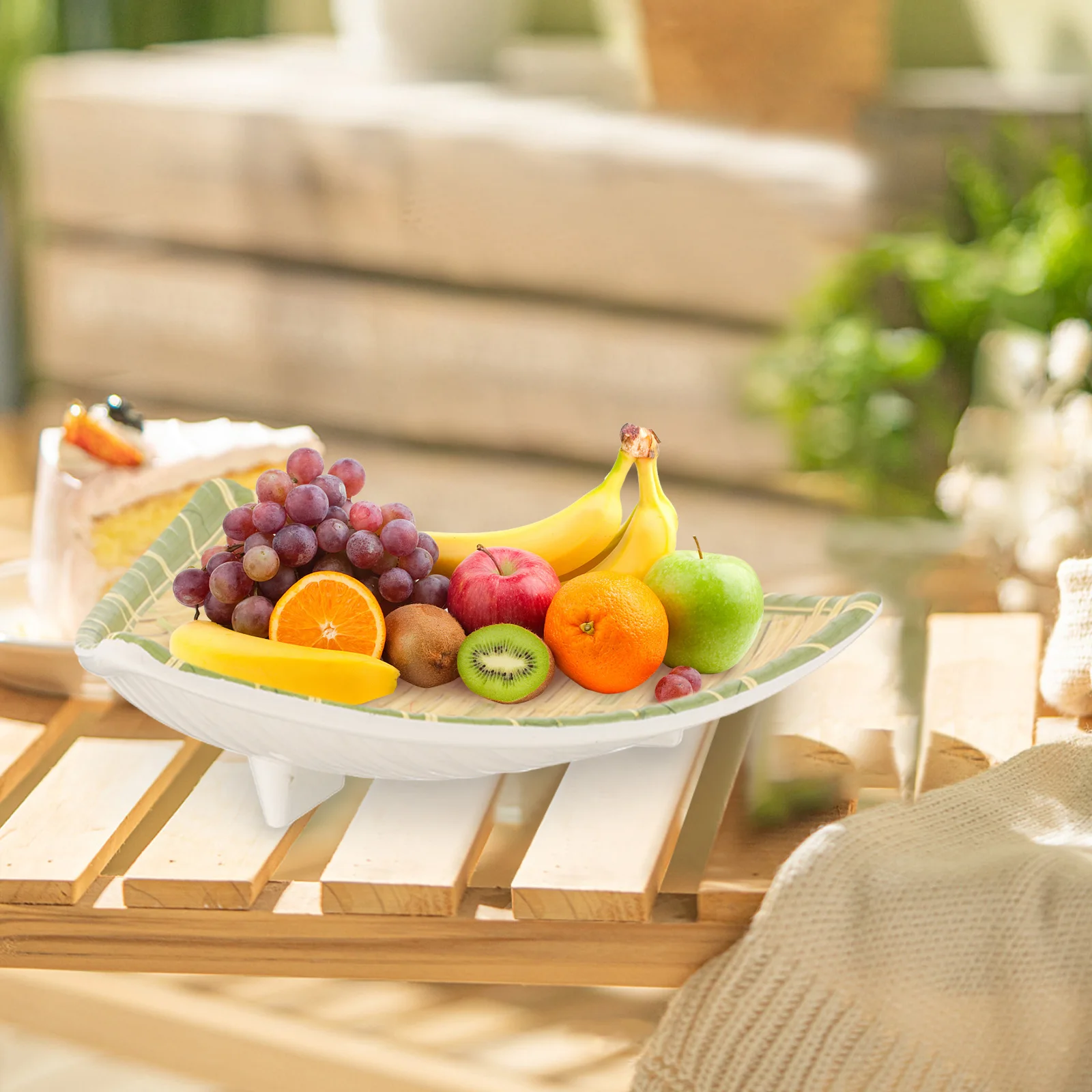 

Exquisite Snack Serving Plate Decorative Food Dish Multi-Function Household Snack Tray Creative Shaped Plate For Party