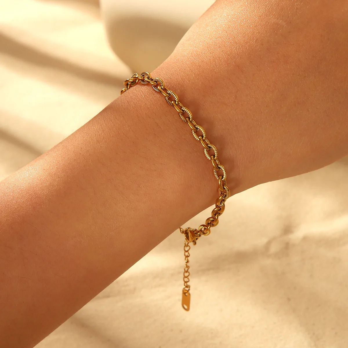 Stainless Steel Basic Textured O-Chain 18K Gold Plated Titanium Steel Bracelet Hand Jewelry Accessory