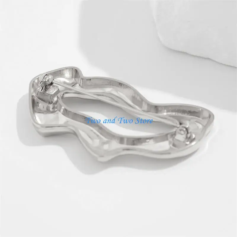 

HX6F Stylish Gold or White K Tone Alloy Brooch Elegant Lapel Pin For Enhancing Professional And Casual Outfits