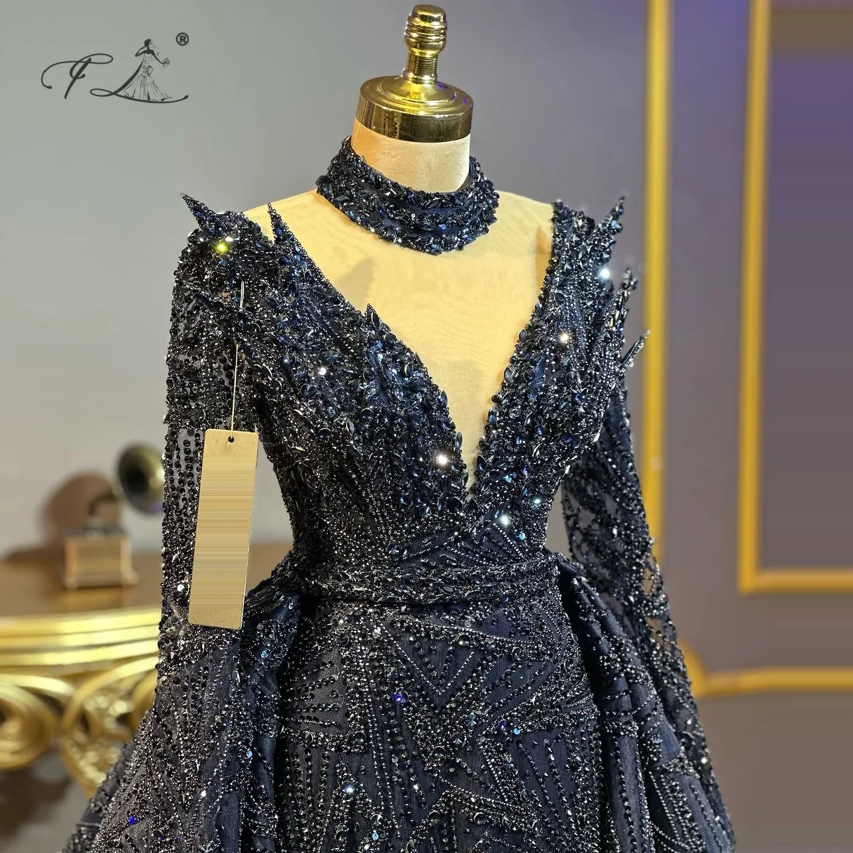 

Rhinestone Deep V Beaded Long-Sleeved Mermaid Dress With Detachable Train Women'S Luxury Evening Dress Customizable