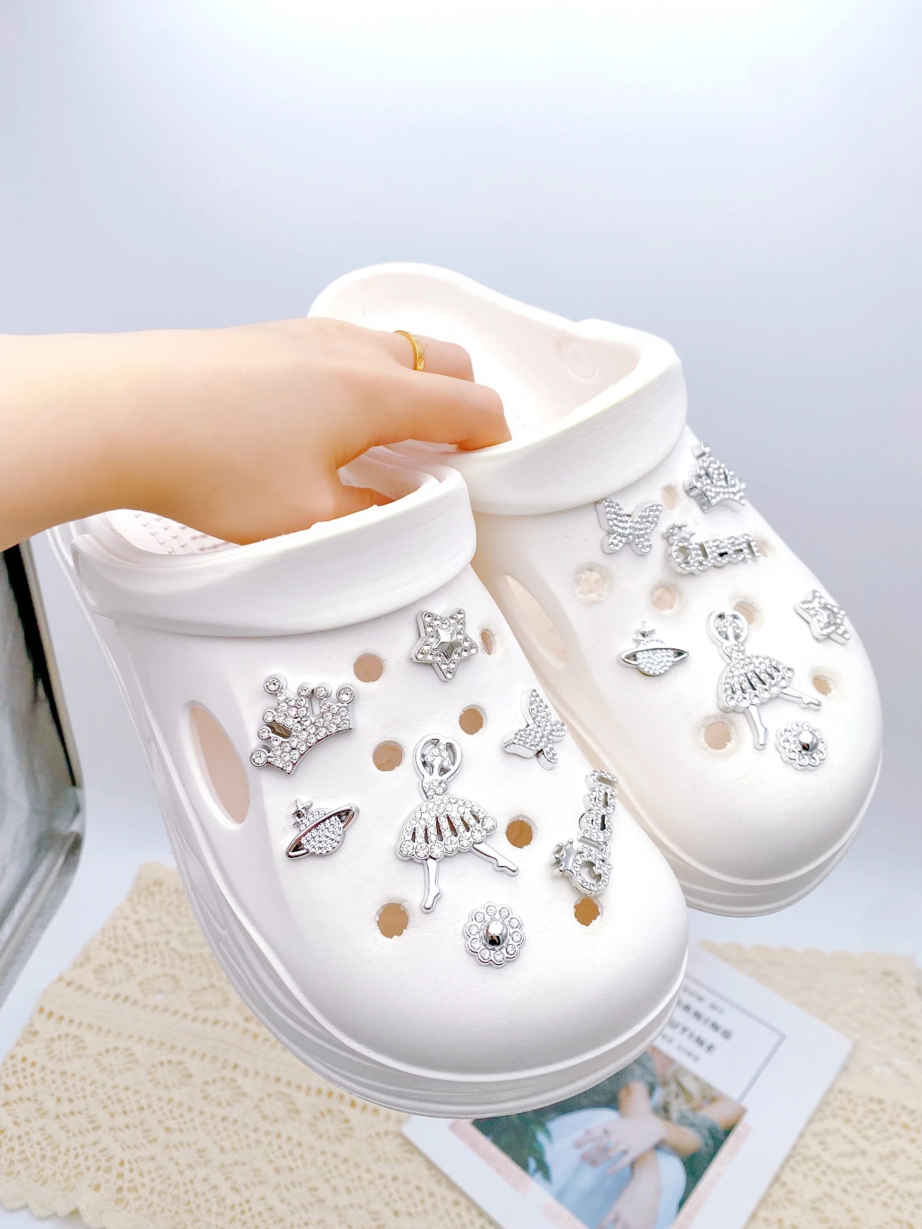 14-piece shoe decoration DIY casual shoe decoration - An interesting and versatile way to personalize your footwear