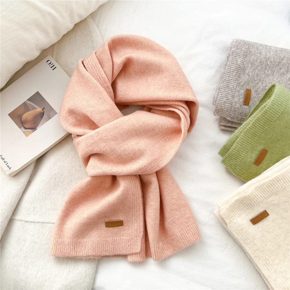 

Long Women's Knitted Scarf, All-Match Warm Winter Neck Warmer Decoration for Autumn and Winter