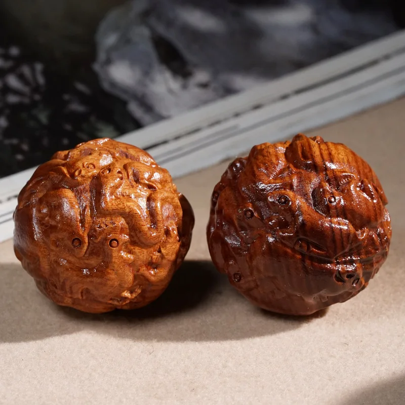 Chinese Style Hand Carved Rosewood Chinese Zodiac Pattern Hand Massage Balls 2pcs For Stress Relief Fidget Toy Collectible Gift