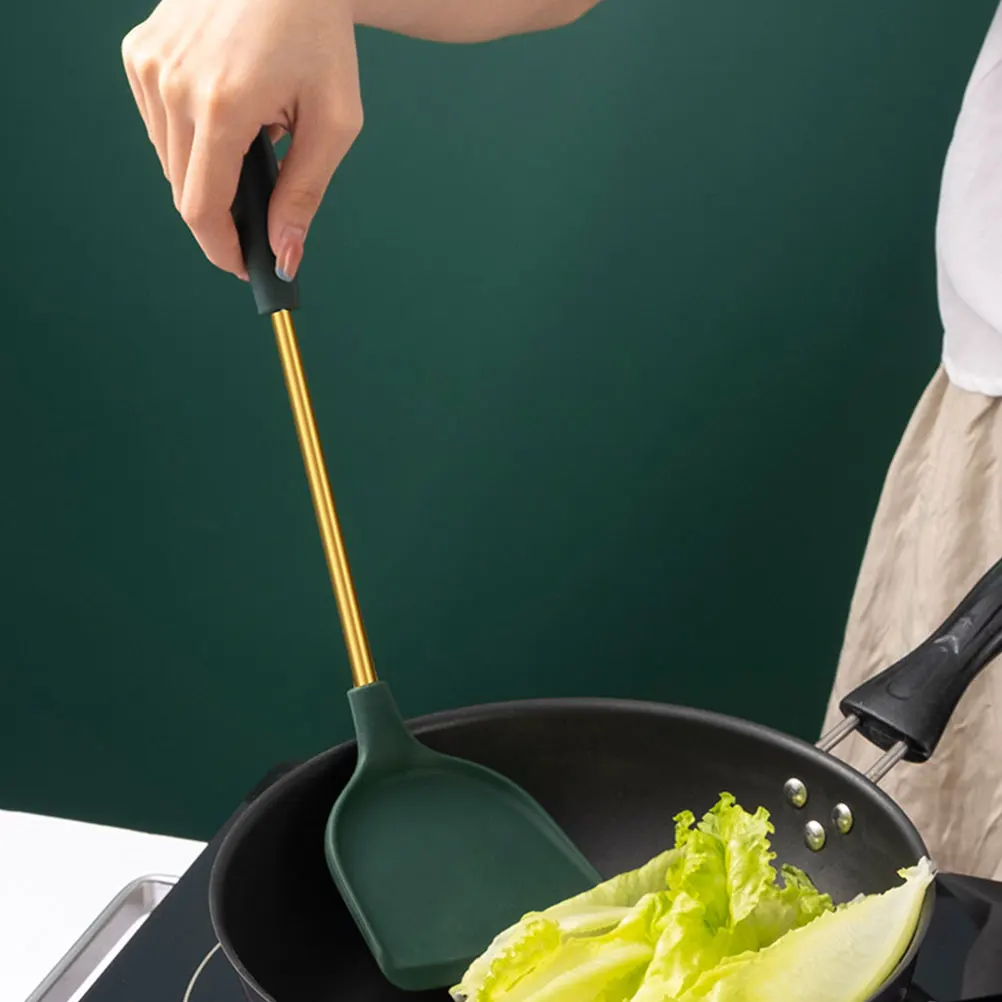 

1 комплект кухонной утвари, лопаточка из нержавеющей стали, ковш, ложка, антипригарные, устойчивые к коррозии отверстия для хранения, эргономичные ручки