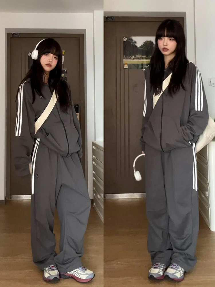 

Loose Running Sportswear Set for Women Autumn Winter Student Fashionable Streetwear Two-Piece Suit Cotton Polyester Blend