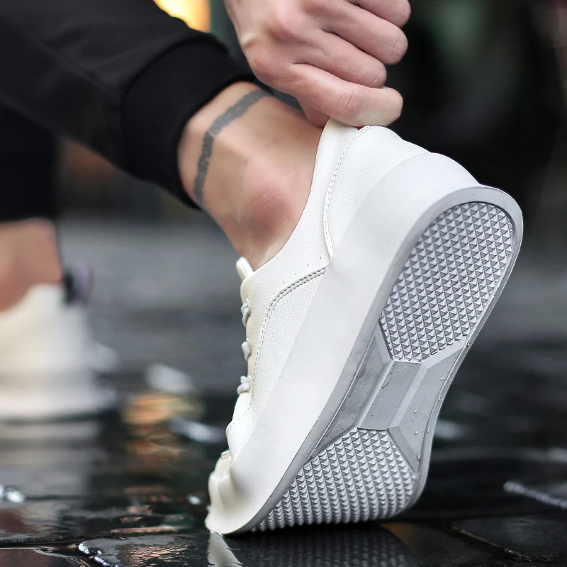 Men\'s white casual shoes board shoes leather thick bottom soft breathable skateboard sneakers fashion style sports shoes