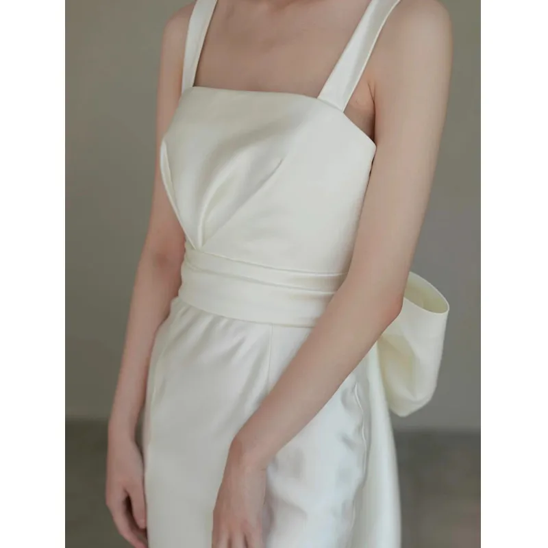 

Sling Satin French Light Wedding Dress Simple Trip Shoot White2025New Arrival Fishtail Bride Wedding Wedding Veil