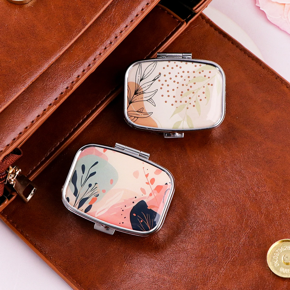Simple Pattern 2 Compartments Metal Medicine Box Portable Travel Decorated  Sealed Small Pill Organizer Container Storage