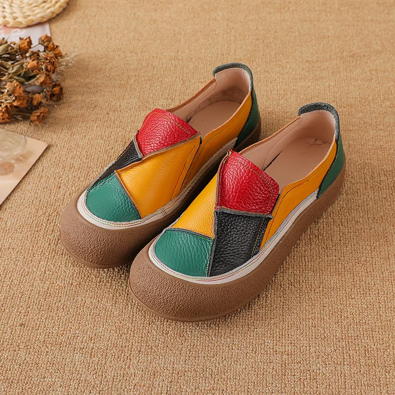 

2025 new women's retro designer patchwork shoes genuine leather flats loafers mom's comfort soft moccasin autumn walking shoes