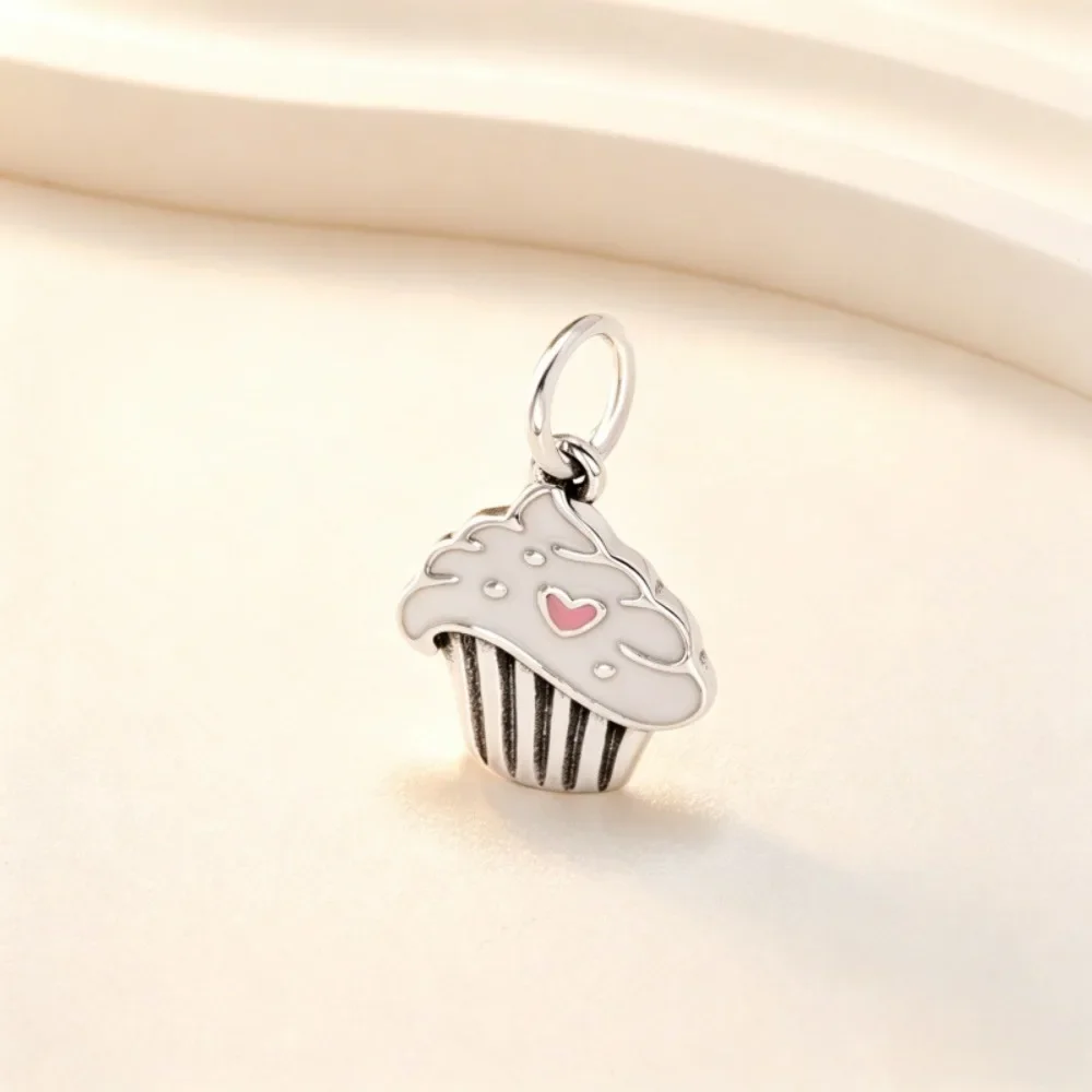 Mixed Family & Dessert Theme Charms Pendant Set, Antique Silver Daddy's Girl Best Cousin Cupcake Crayon Bead Charms for Bracelet Necklace DIY Jewelry Making, Cute Enamel Family Word Design, Handmade Craft Supplies, Lovely Gift for Family Members