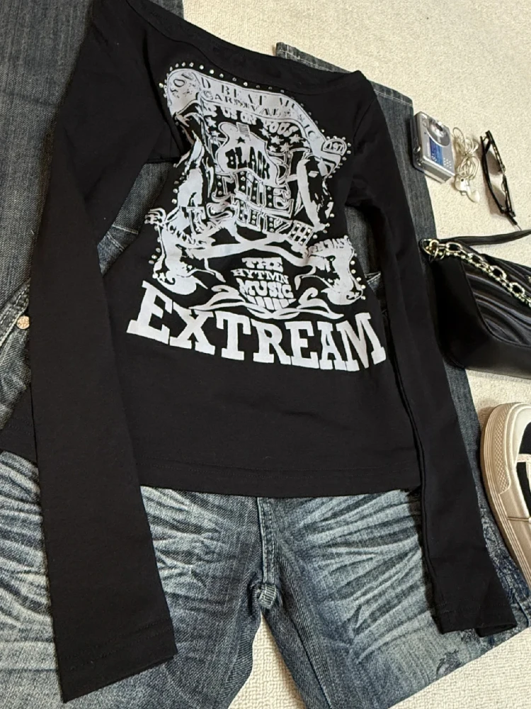 تي شيرت نسائي جمالي عتيق على الطراز القوطي الأسود من 2000s تي شيرت ريترو بانك جرافيك الجرونج Y2k ملابس هاراجوكو بأكمام طويلة ملابس الشارع الأمريكية