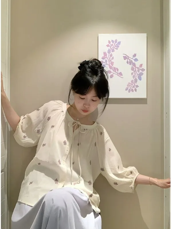 

100% хлопковая женская летняя дышащая блузка свободного кроя с круглым вырезом, вышивкой цветов и завязками на талии в стиле кантри, утягивающая фигуру