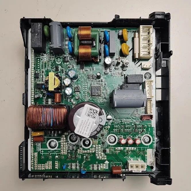 

New Gree air conditioning motherboard 300027061323 300027060251 300027061674 300027051795 3138001235 3138001110